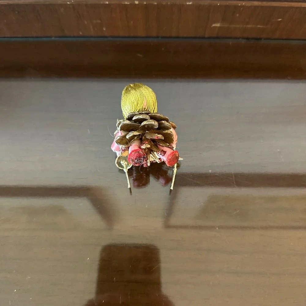 Vintage Christmas Pinecone Elves Gnome‎ Skier Pipe cleaner Japan Putz